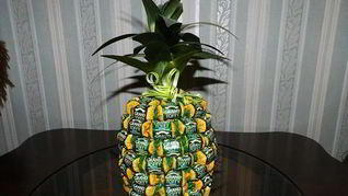 Ананас из конфет