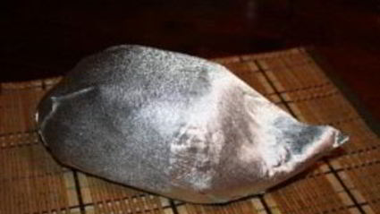 ежик из конфет