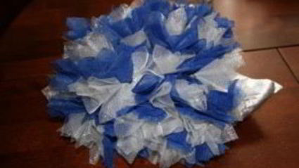 ежик из конфет