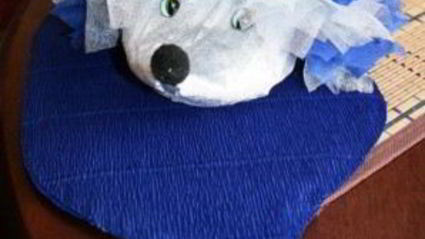 ежик из конфет