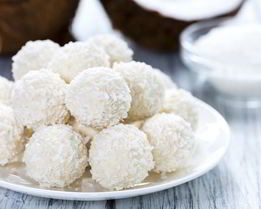 Кокосовые конфеты с миндалем