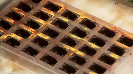 корпусные конфеты с ромово-вишневой начинкой