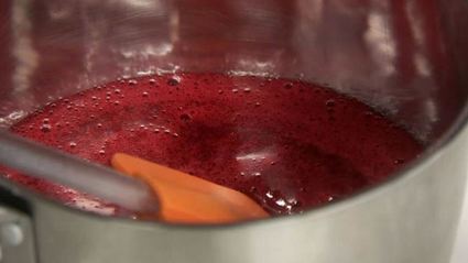 корпусные конфеты с ромово-вишневой начинкой