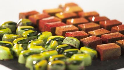 корпусные конфеты с ромово-вишневой начинкой