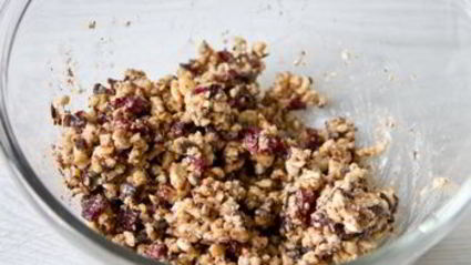 ореховые конфеты в белом шоколаде