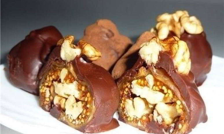 Рецепт полезных домашних конфет с инжиром