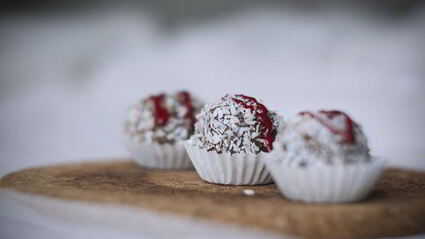 полезные конфеты с финиками, апельсином и бананами