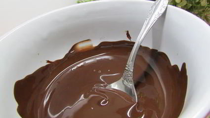 шоколадные конфеты радужные