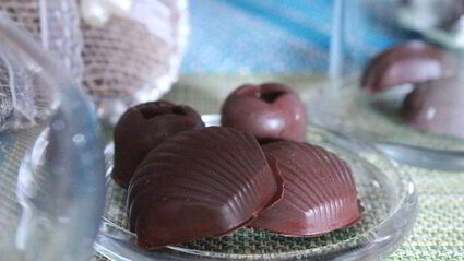 шоколадные конфеты с нутом и цукатами