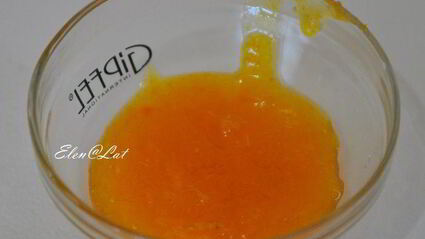 шоколадные конфеты с тыквенным кремом, мандариновым мармеладом и миндалем