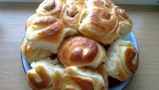 Бриоши с заварным кремом Патисьер