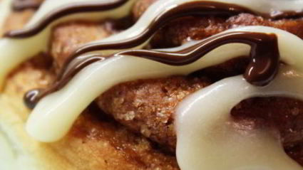 булочки с корицей и сливочным кремом