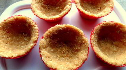 корзиночки десертные с кремом и бананом