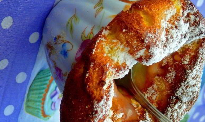 Рецепт нежнейшего пудинга с ревнем и заварным кремом