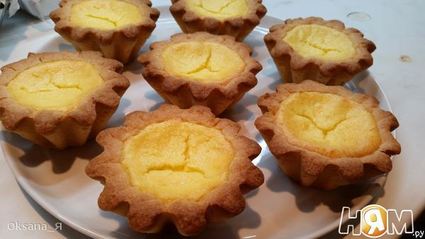 песочные корзиночки с творогом и белковым кремом