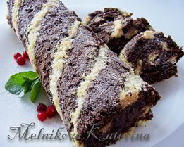 Полосатый рулад с шоколадным кремом