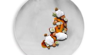 Щеки трески с кремом из водорослей