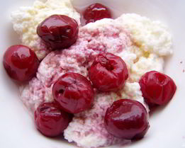 Творожный крем с вишней