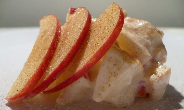 Рецепт творожного крема с яблоком и корицей