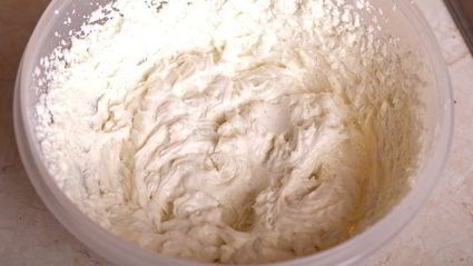 яблочные печенья с отрубями, кунжутом и творожным кремом