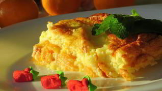 Манный пудинг с мандаринами