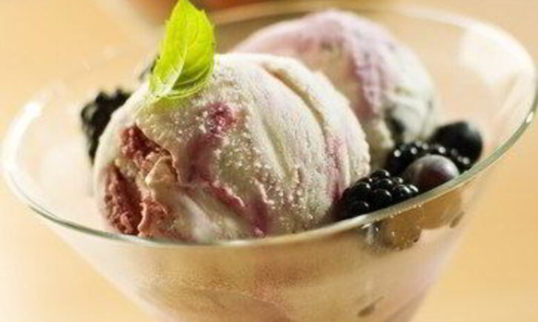 Рецепт ежевично-сливочного мороженого