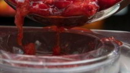 клубничное мороженое