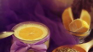 Лавандово-лимонноe мягкое итальянское мороженое Джелато