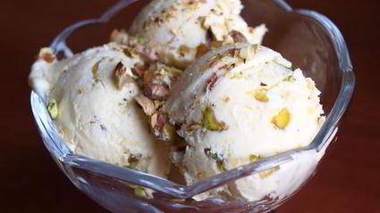 мороженое с манго и фисташками