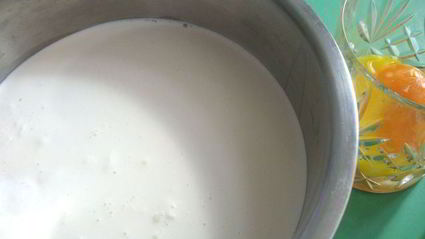 ванильное мороженое и груша-пашот сладкая парочка