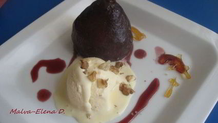 ванильное мороженое и груша-пашот сладкая парочка