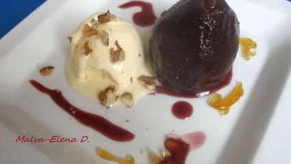 ванильное мороженое и груша-пашот сладкая парочка