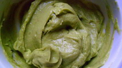 башенки из свеклы с муссом из авокадо