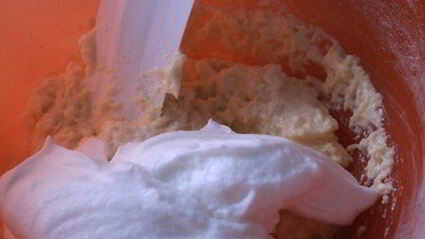 бисквитные стаканчики с черничным муссом