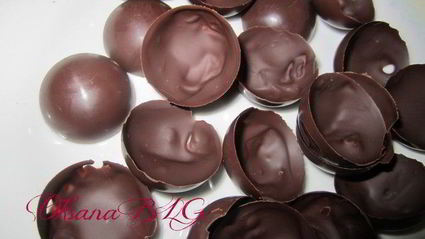 конфеты с черничным муссом