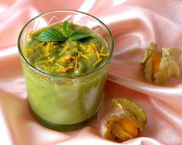 Мусс из авокадо с апельсином