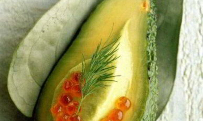 Рецепт мусса из авокадо с красной икрой