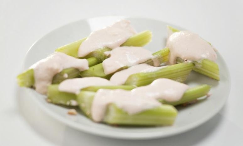 Рецепт мусса из семги в лодочках из сельдерея