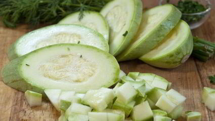 нежная говядина с муссом из кабачка и кремом из козьего сыра