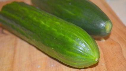 праздничный цукотто из форели с нежнейшим креветочным муссом, огурцом и сливочным кремом