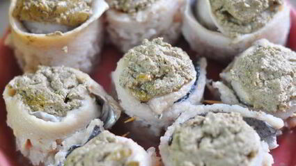рыбные рулетики с грибным муссом