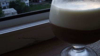 шоколадный мусс с нежным сливочным кремом и абрикосовым желе