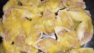 Сладкая паста с яблочным муссом под апельсиновым соусом