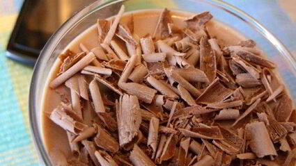 творожный мусс с ореховой нугой и шоколадным марципаном