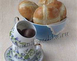 Английские пасхальные булочки