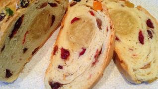 Паасброд — нидерландский пасхальный хлеб