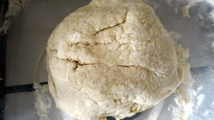 паасброд — нидерландский пасхальный хлеб