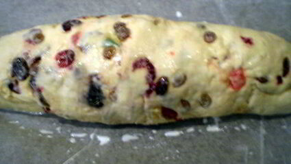 паасброд — нидерландский пасхальный хлеб