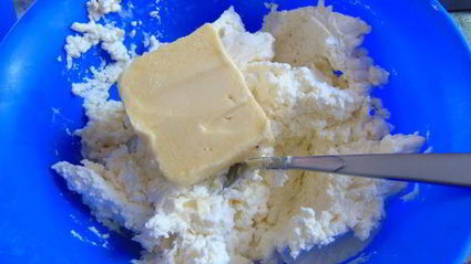 пасха с вяленой клюквой и цукатами