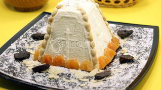 Пасха творожная с кокосовой стружкой